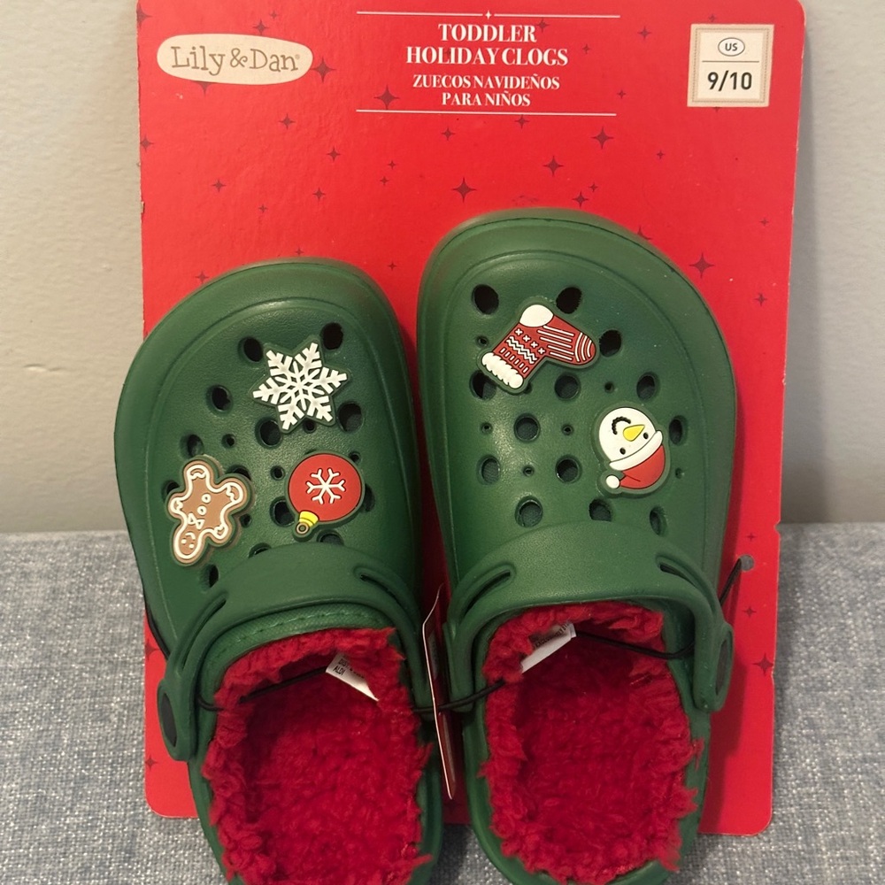 Lily & Dan Green Kids Holiday Slippers